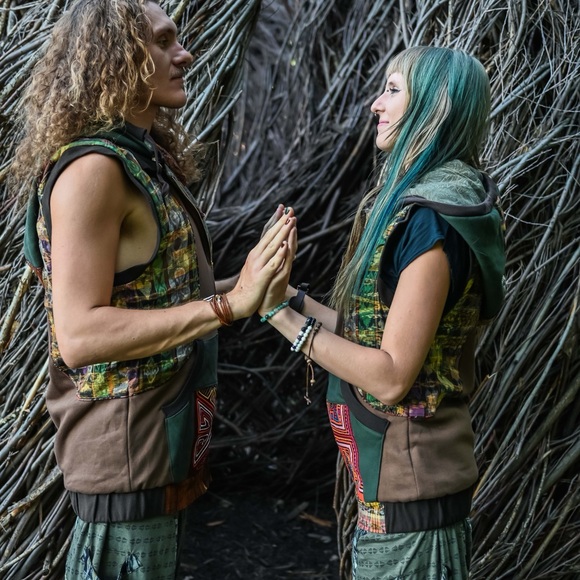 MAYKUNA VEST - Picture 2 of 3